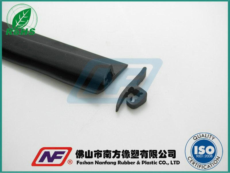 橡膠巨頭的收購風(fēng)波